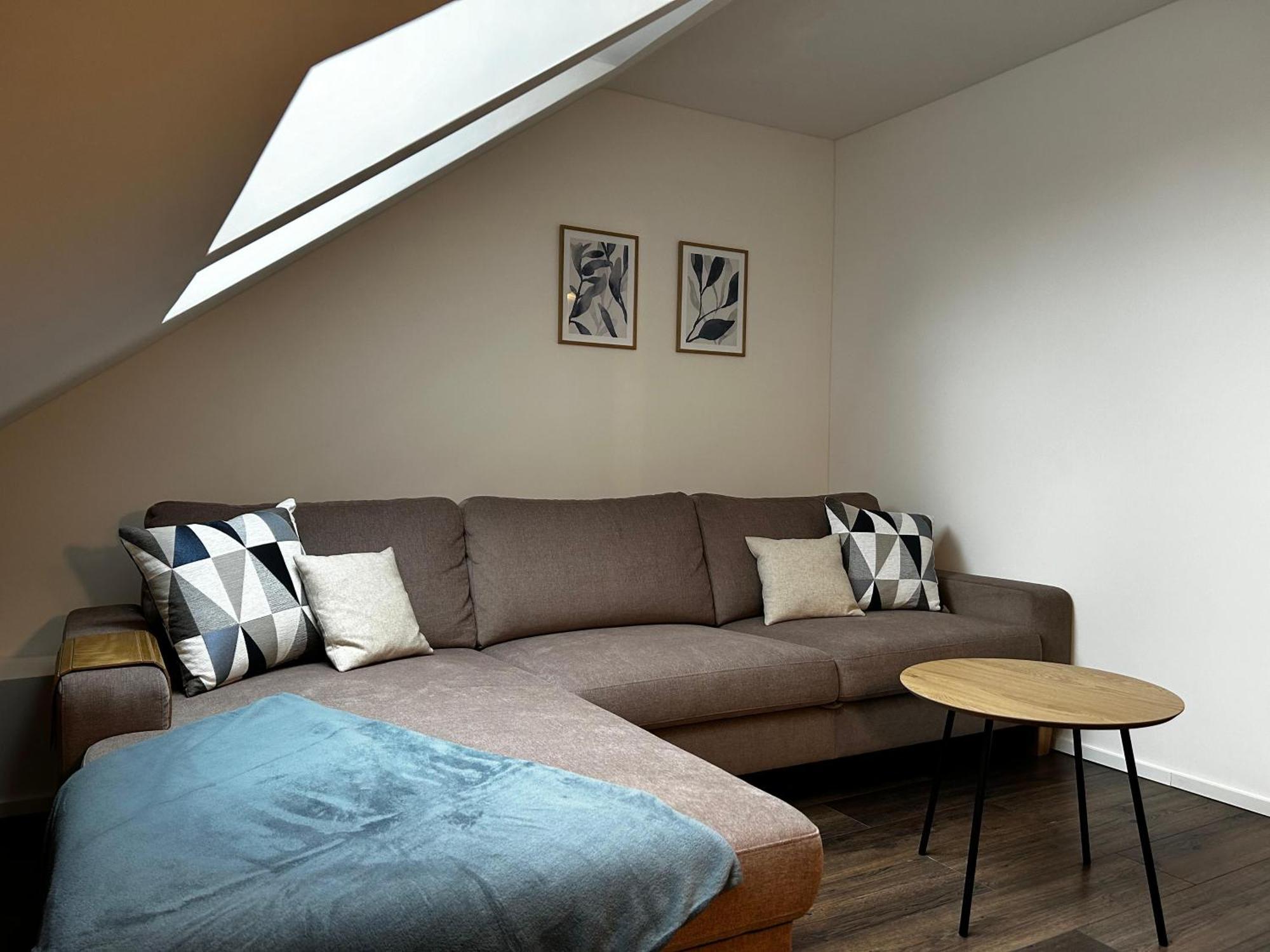 Moderne Ferienwohnung Fuer Familien Im Dachgeschoss Bosau Eksteriør billede