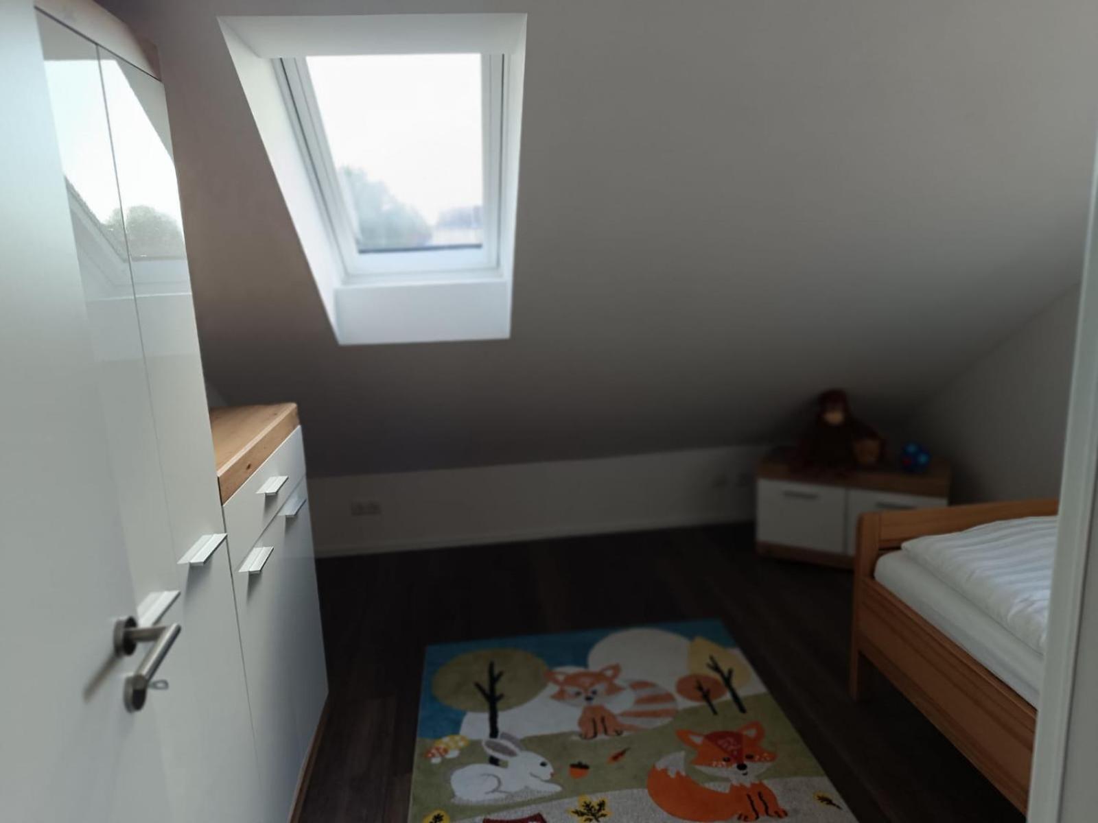Moderne Ferienwohnung Fuer Familien Im Dachgeschoss Bosau Eksteriør billede