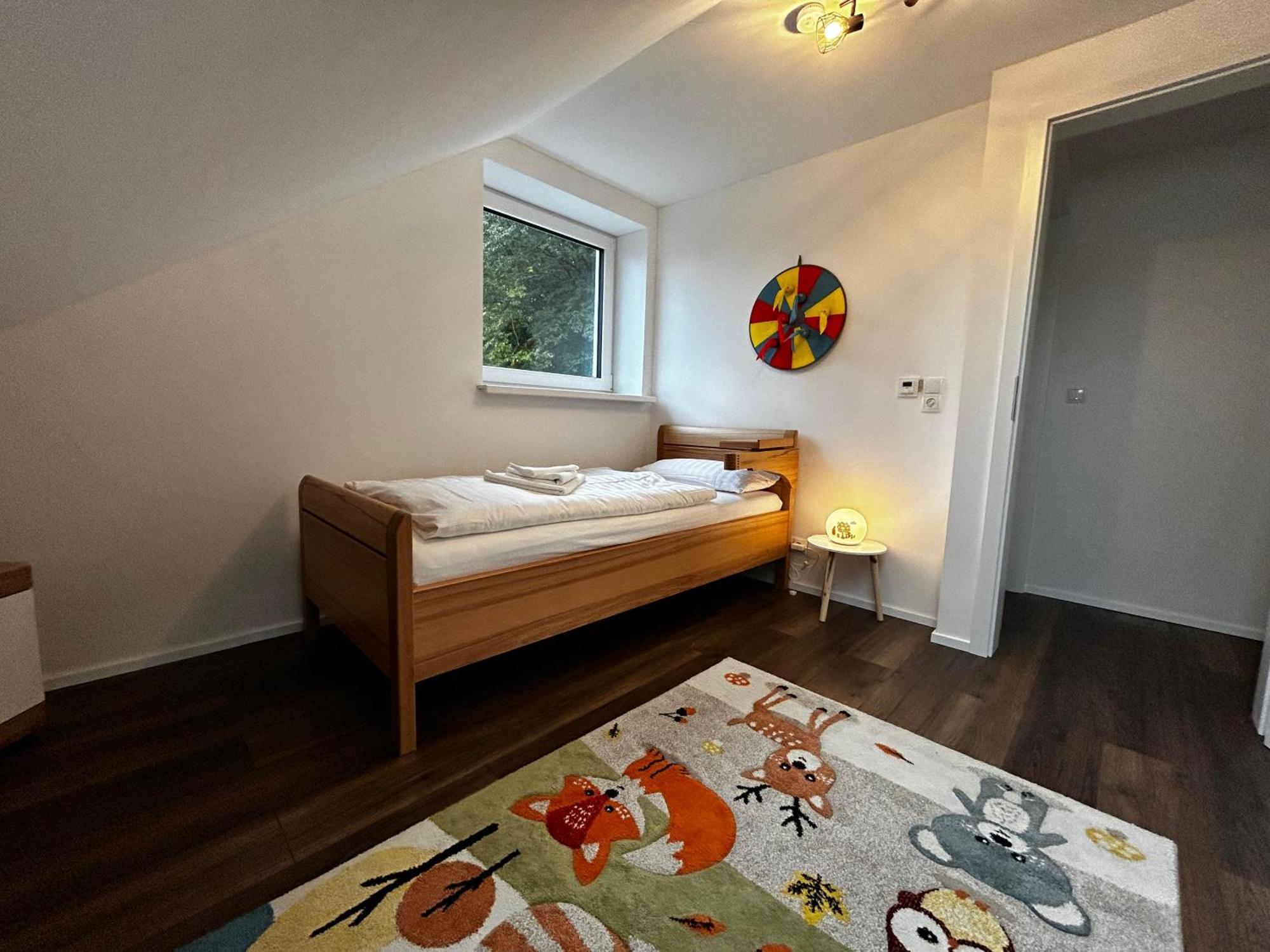 Moderne Ferienwohnung Fuer Familien Im Dachgeschoss Bosau Eksteriør billede