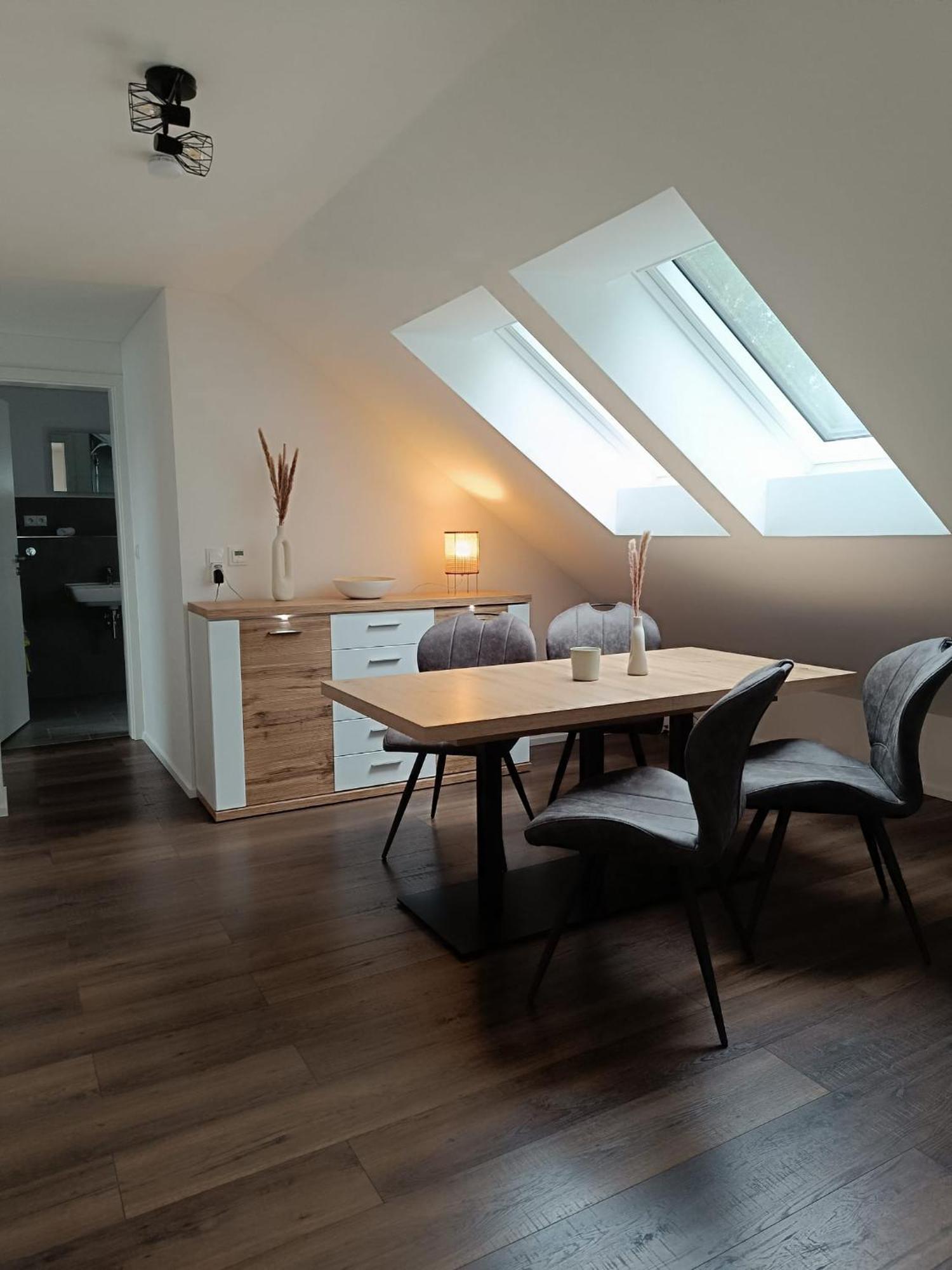 Moderne Ferienwohnung Fuer Familien Im Dachgeschoss Bosau Eksteriør billede